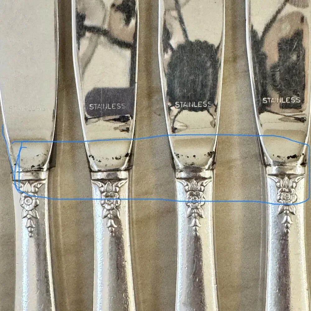 4pc ONEIDA Distinction Silverplate Dinner Knives Hollow HDL Prestige Plate 1951
